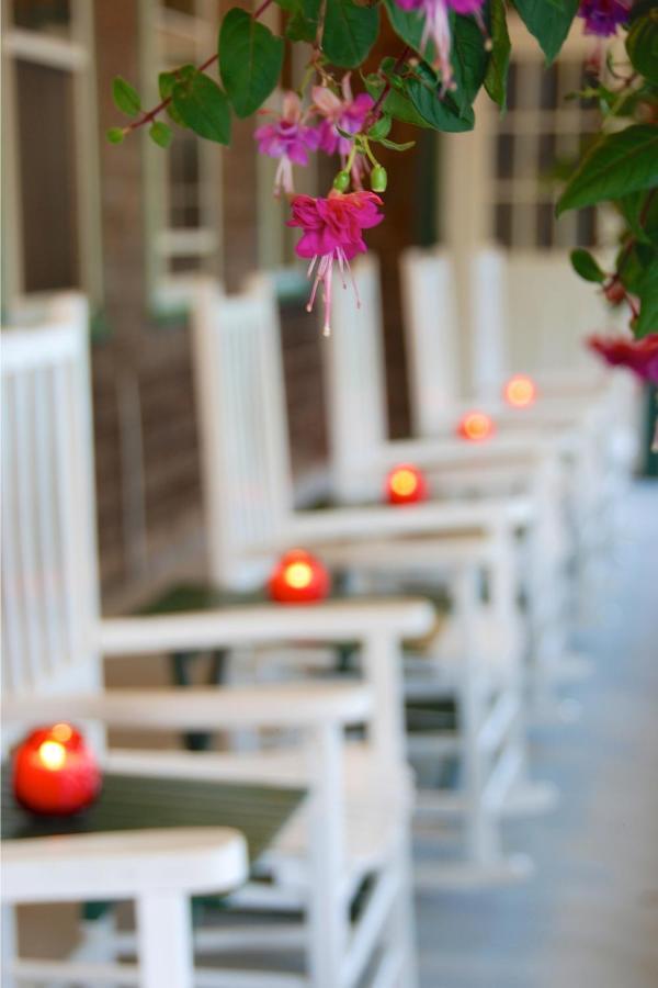 Pequot Hotel Oak Bluffs Exterior photo