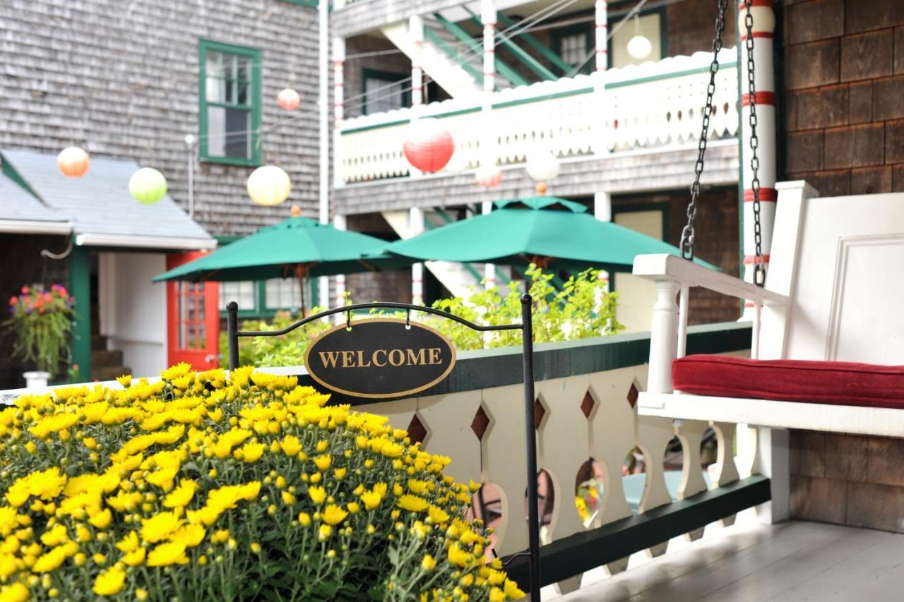 Pequot Hotel Oak Bluffs Exterior photo