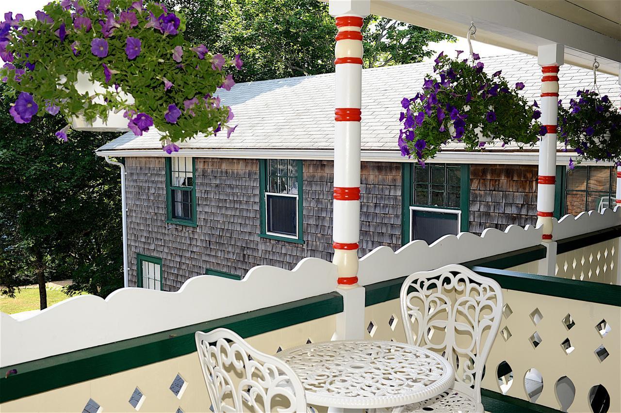 Pequot Hotel Oak Bluffs Exterior photo