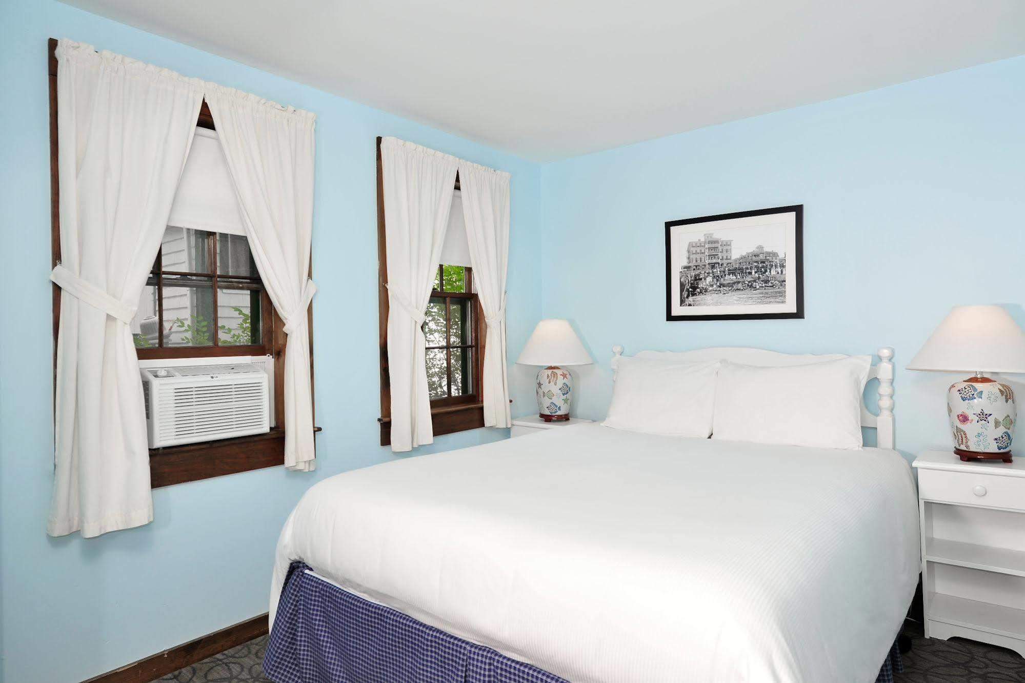 Pequot Hotel Oak Bluffs Exterior photo